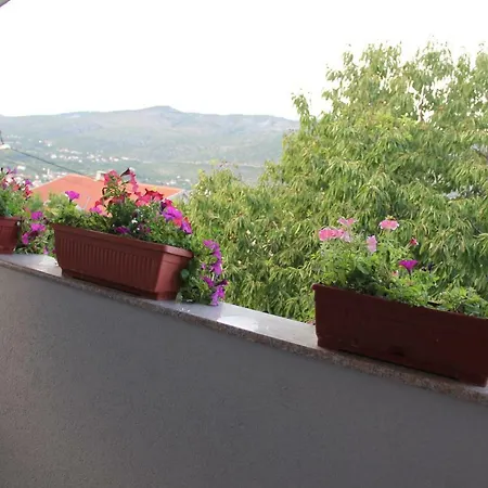 Holiday Home Flora Mostar Exterior photo